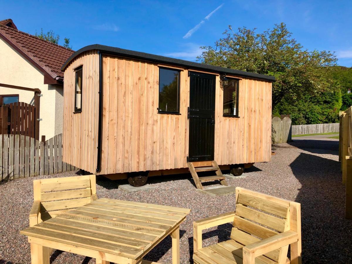 Per Ardua Shepherds Hut Fort William Extérieur photo