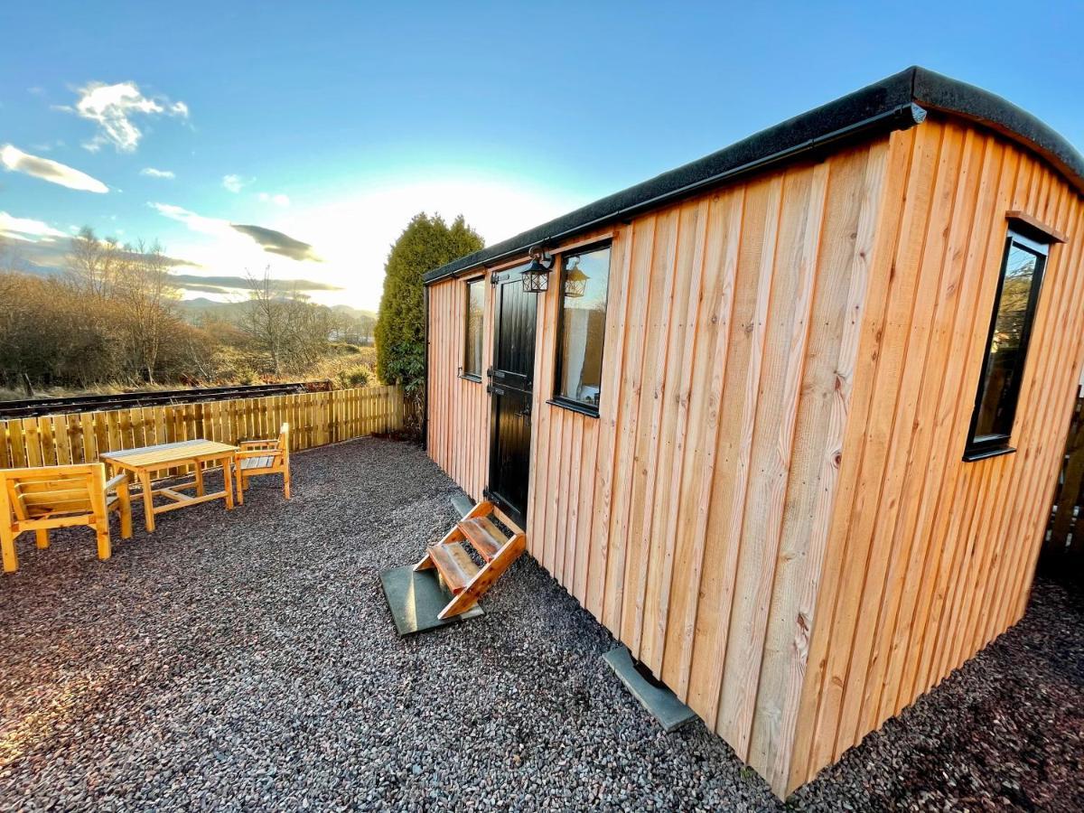 Per Ardua Shepherds Hut Fort William Extérieur photo