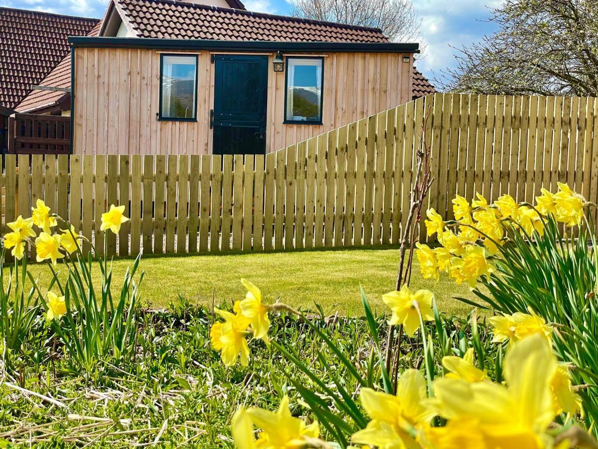 Per Ardua Shepherds Hut Fort William Extérieur photo