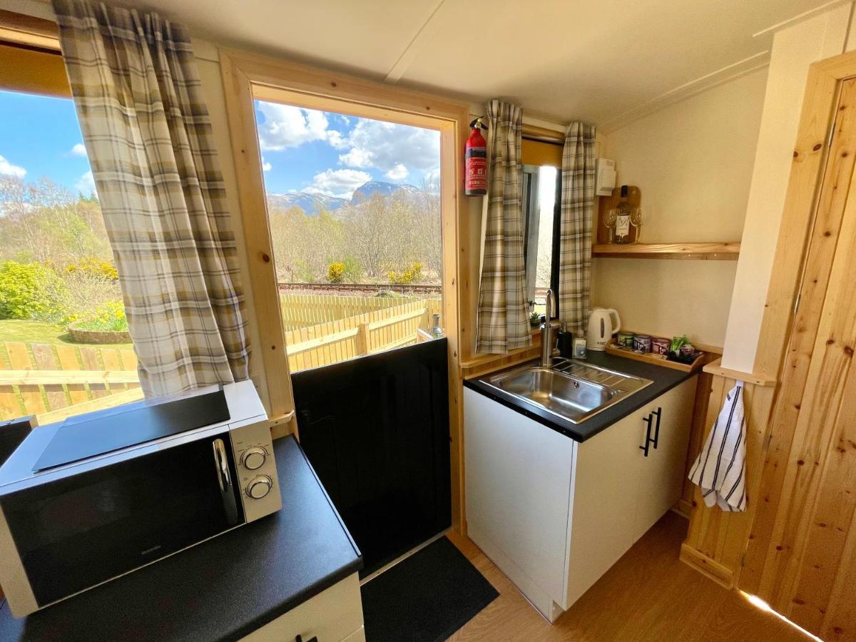 Per Ardua Shepherds Hut Fort William Extérieur photo